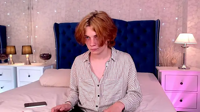 iwillfall online show from September 2025 09:27:01 PM