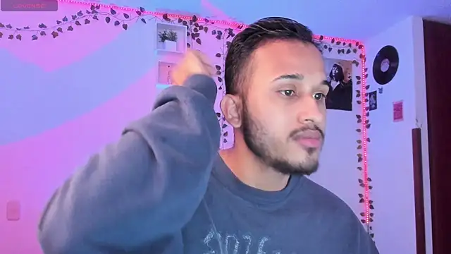 Raf brunette online show from March 2025 01:49:02 PM