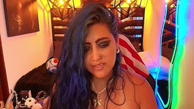 Snapshot of scarleth_blue chatting on June 2026 07:13:01 AM scarleth blue online show from June 2026 07:13:01 AM