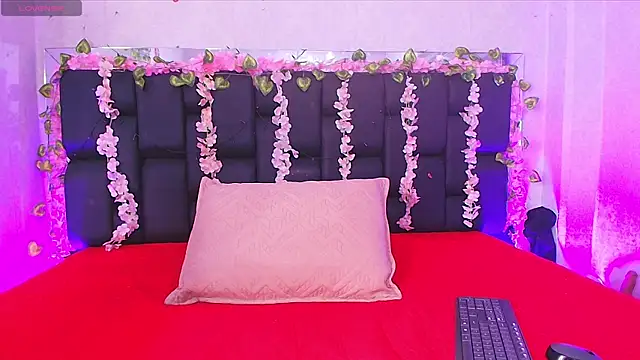 canela oss online show from October 2025 12:03:01 PM