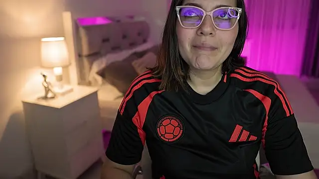 Camilaa bueno online show from December 2024 12:07:01 AM