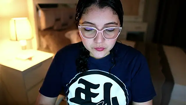 Camilaa bueno online show from February 2026 11:34:02 PM