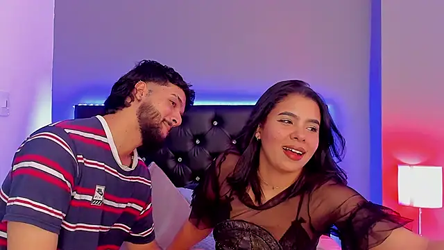 Snapshot of sharon_and_myke chatting on January 2025 04:13:01 AM sharon and myke online show from January 2025 04:13:01 AM