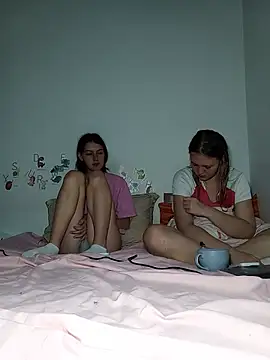 Snapshot of ella_grays chatting on June 2026 05:44:01 PM ella grays online show from June 2026 05:44:01 PM