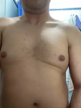 Snapshot of Tratto_bianco002 chatting on January 2025 03:12:02 PM Tratto bianco002 online show from January 2025 03:12:02 PM