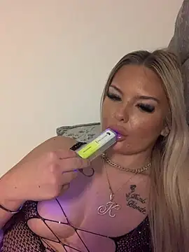 UKJuicyPrincess online show from January 2025 08:47:01 PM