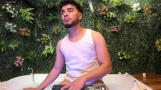 Tommidubois online show from January 2025 03:07:01 AM