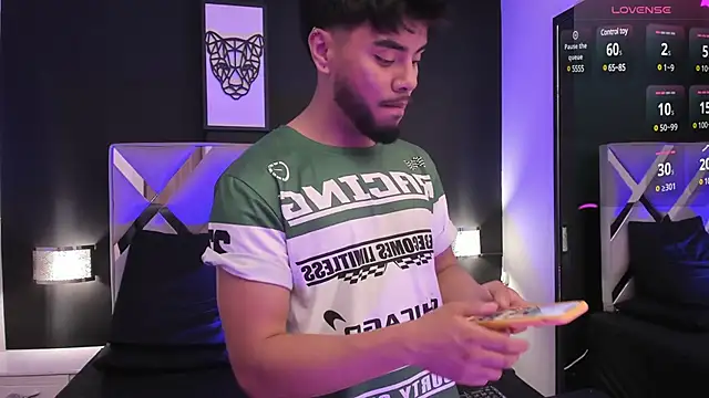 Tommidubois online show from January 2025 12:43:02 AM