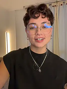 Snapshot of Chriss_gomez2 chatting on February 2026 11:19:02 PM Chriss gomez2 online show from February 2026 11:19:02 PM