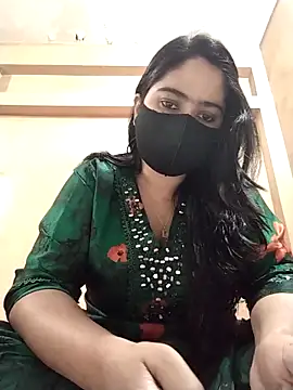 Magical Girl- online show from November 2025 03:28:02 AM