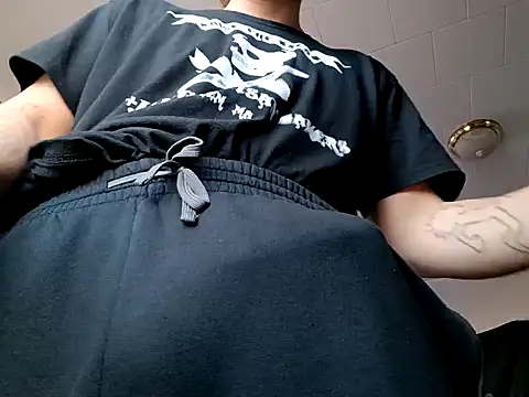 ChuckyyDee online show from December 2024 10:39:01 AM