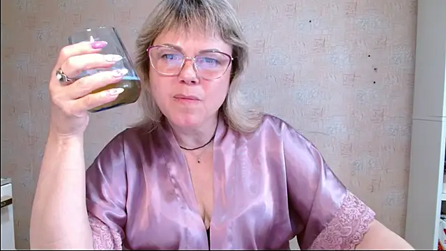 sweetsunset11 online show from June 2026 03:36:01 PM