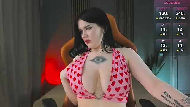 Snapshot of MeganFoxy11 chatting on November 2025 03:06:02 AM MeganFoxy11 online show from November 2025 03:06:02 AM