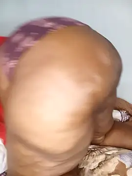 Snapshot of Sweetblackassxxx505 chatting on February 2025 12:42:01 PM Sweetblackassxxx505 online show from February 2025 12:42:01 PM