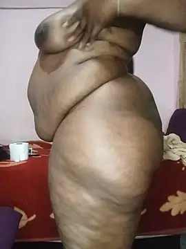 Snapshot of Sweetblackassxxx505 chatting on May 2026 09:44:01 PM Sweetblackassxxx505 online show from May 2026 09:44:01 PM