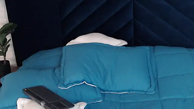 MattiDeLuca online show from December 2024 08:48:01 PM