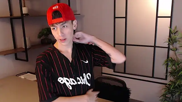 MattiDeLuca online show from December 2024 11:39:02 AM