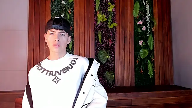 MattiDeLuca online show from January 2025 11:32:01 AM