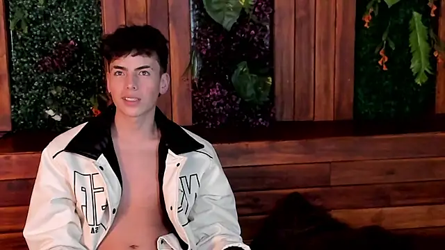 MattiDeLuca online show from January 2025 11:04:02 AM