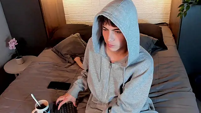 MattiDeLuca online show from January 2025 02:08:02 PM