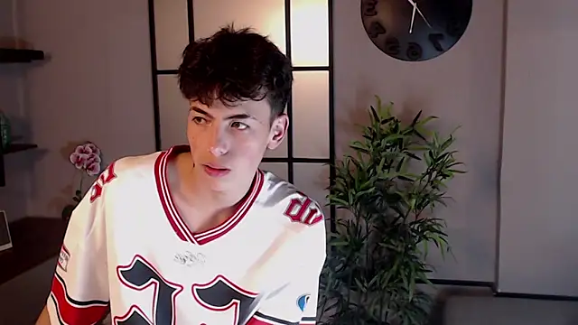 MattiDeLuca online show from January 2025 06:31:01 PM