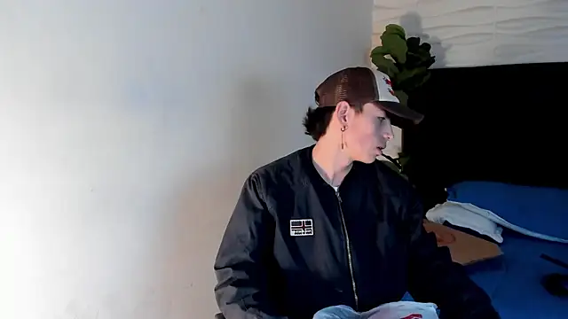 MattiDeLuca online show from February 2025 05:51:02 PM