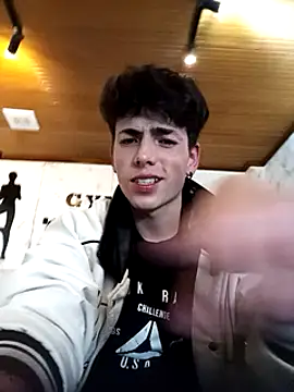 MattiDeLuca online show from February 2025 01:25:01 AM