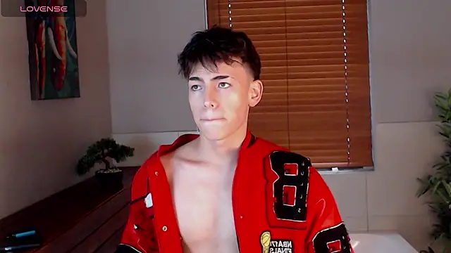 MattiDeLuca online show from February 2025 12:47:01 PM