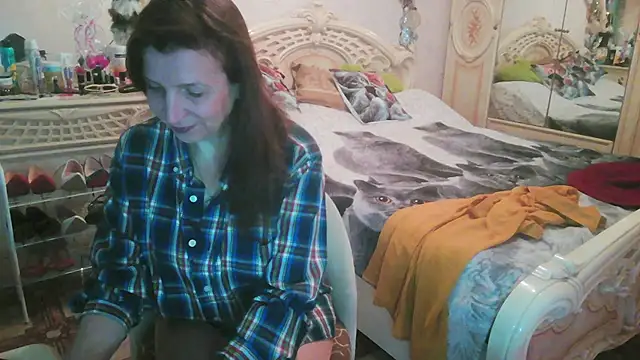 Debra Phoenix online show from July 2026 10:51:02 PM