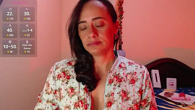 Snapshot of sara_florez1 chatting on February 2025 11:02:01 AM sara florez1 online show from February 2025 11:02:01 AM