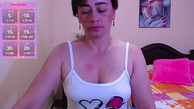 Snapshot of sara_florez1 chatting on October 2025 12:14:02 PM sara florez1 online show from October 2025 12:14:02 PM