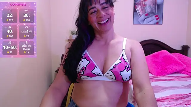 Snapshot of sara_florez1 chatting on November 2025 11:45:01 AM sara florez1 online show from November 2025 11:45:01 AM