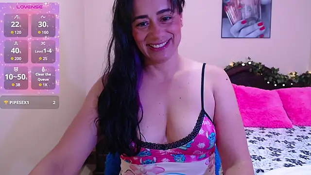 Snapshot of sara_florez1 chatting on December 2025 11:30:02 AM sara florez1 online show from December 2025 11:30:02 AM