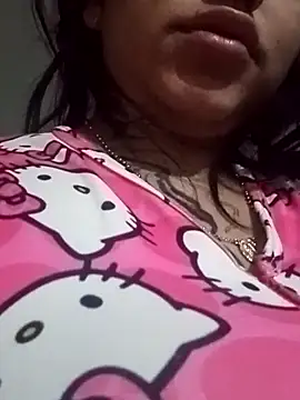 Snapshot of Naomy_veracruz_ chatting on June 2026 01:01:01 PM Naomy veracruz online show from June 2026 01:01:01 PM