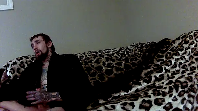 Snapshot of Fuckboy4public chatting on December 2024 11:00:01 AM Fuckboy4public online show from December 2024 11:00:01 AM