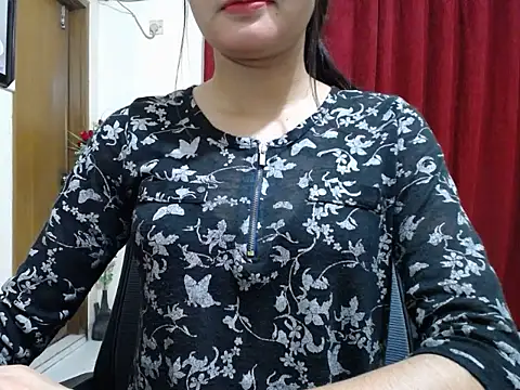 Snapshot of taisina chatting on March 2025 10:48:01 PM taisina online show from March 2025 10:48:01 PM