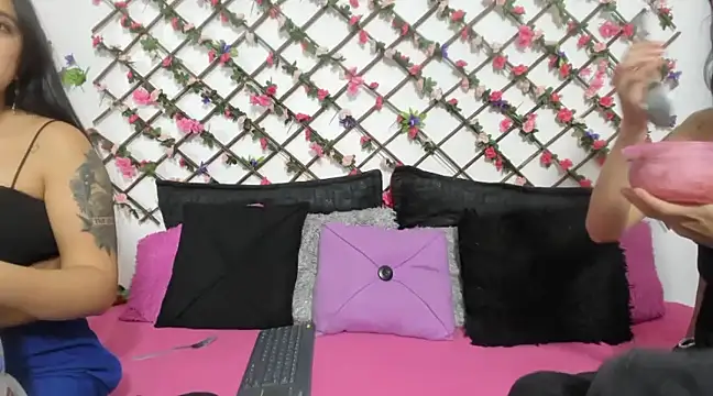 abby eemily online show from March 2025 07:06:02 PM