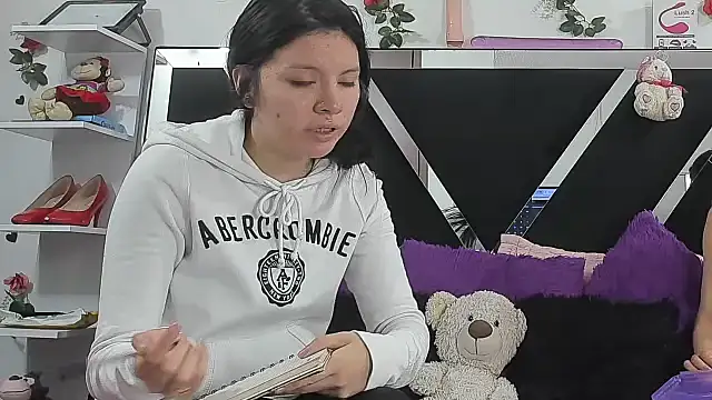 abby eemily online show from September 2025 12:10:02 PM