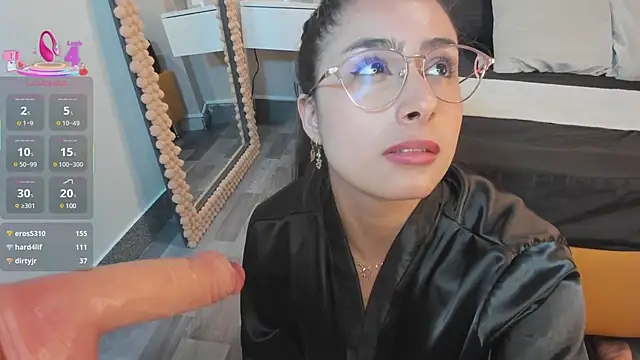 Julia Martinez  online show from March 2025 02:34:01 PM