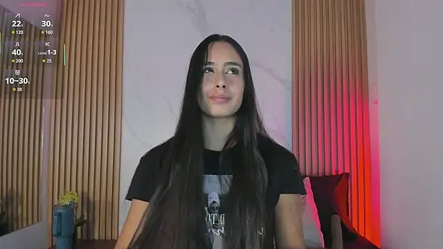 Julia Martinez  online show from February 2026 11:38:02 AM