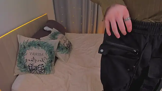 Kleo Godde online show from January 2025 12:30:01 AM