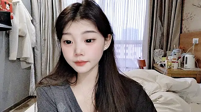 Snapshot of yangyang-1115 chatting on February 2025 10:18:02 AM yangyang-1115 online show from February 2025 10:18:02 AM