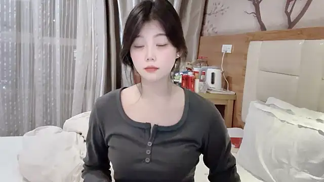 Snapshot of yangyang-1115 chatting on February 2025 01:09:02 PM yangyang-1115 online show from February 2025 01:09:02 PM