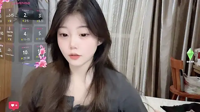 Snapshot of yangyang-1115 chatting on February 2025 09:03:02 PM yangyang-1115 online show from February 2025 09:03:02 PM