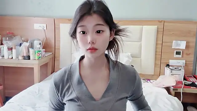 Snapshot of yangyang-1115 chatting on February 2025 07:38:02 AM yangyang-1115 online show from February 2025 07:38:02 AM