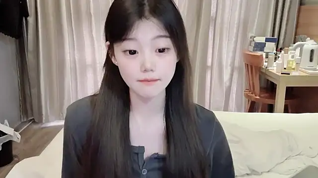 Snapshot of yangyang-1115 chatting on February 2025 07:17:01 AM yangyang-1115 online show from February 2025 07:17:01 AM