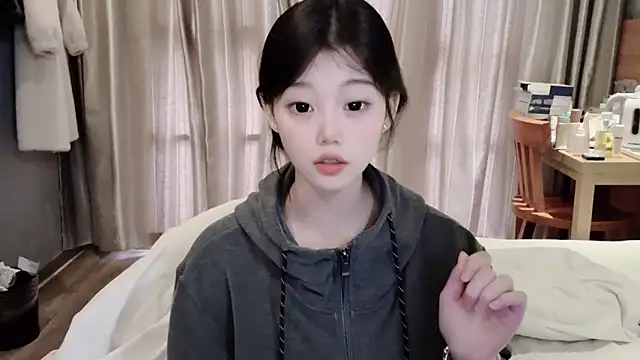 Snapshot of yangyang-1115 chatting on February 2025 07:23:01 AM yangyang-1115 online show from February 2025 07:23:01 AM