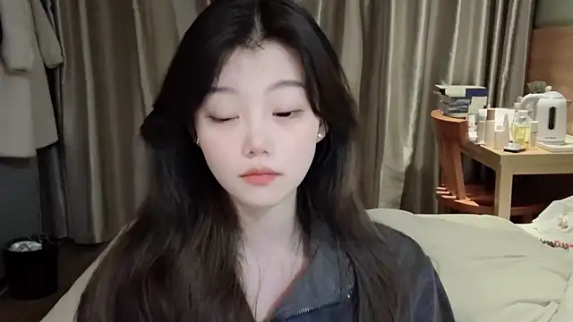 Snapshot of yangyang-1115 chatting on February 2025 11:32:02 PM yangyang-1115 online show from February 2025 11:32:02 PM