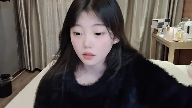 Snapshot of yangyang-1115 chatting on February 2025 12:51:02 PM yangyang-1115 online show from February 2025 12:51:02 PM