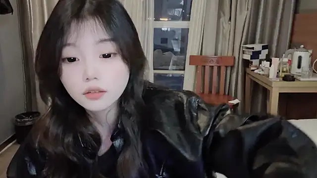 Snapshot of yangyang-1115 chatting on February 2025 10:48:01 AM yangyang-1115 online show from February 2025 10:48:01 AM